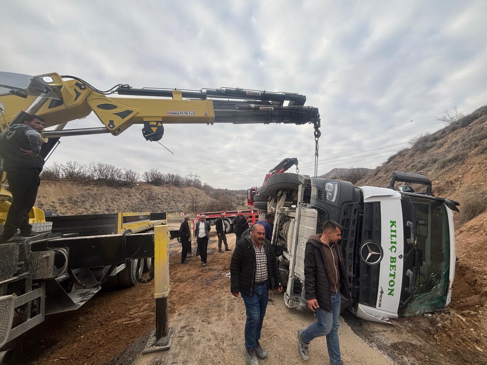HAKANLAR VİNÇ – Malatya’da profesyonel vinç kiralama hizmeti, ağır tonaj, prefabrik ve çelik yapı projeleri için güvenli ve hızlı vinç çözümleri.
