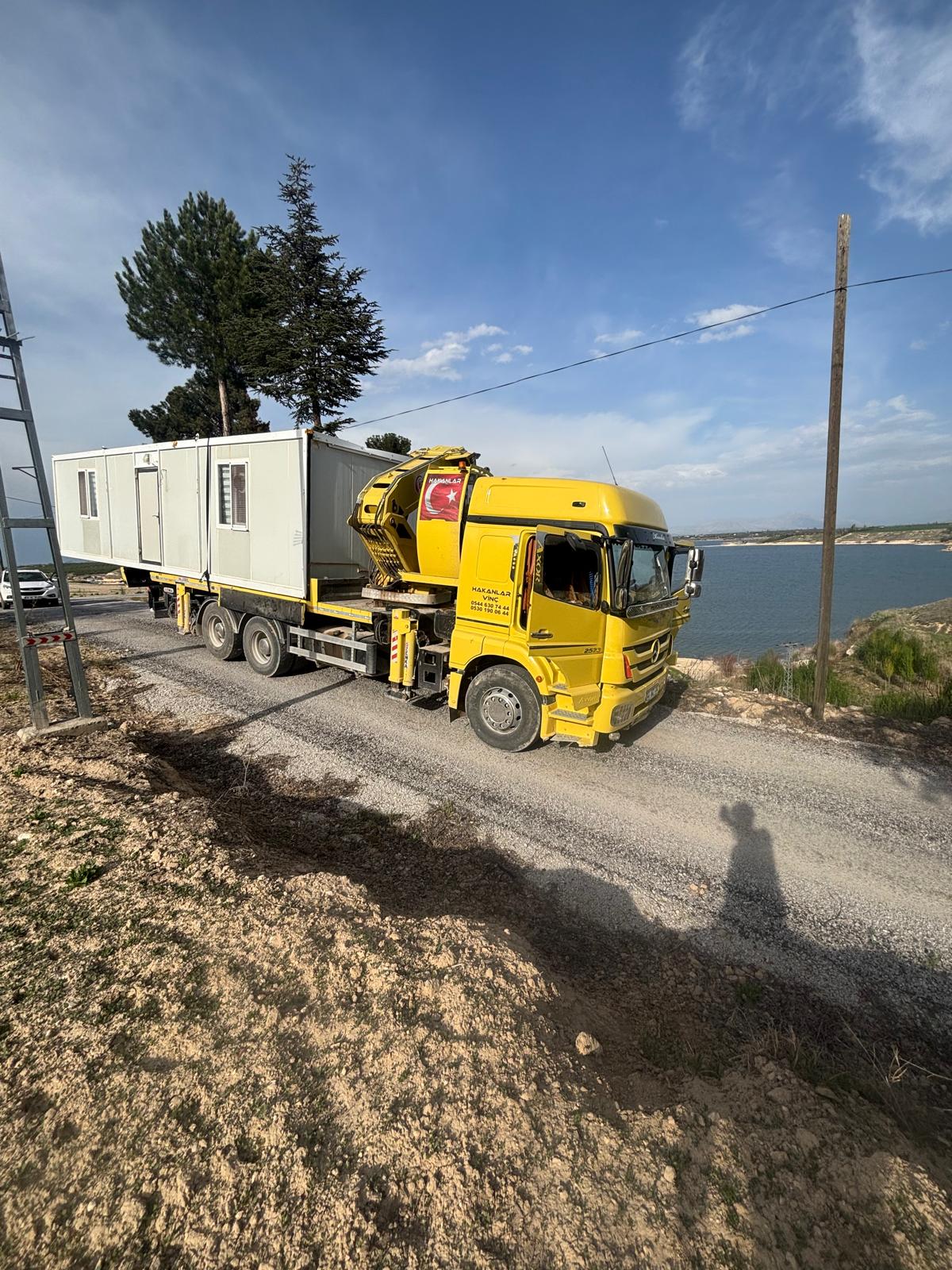 HAKANLAR VİNÇ – Malatya’da profesyonel vinç kiralama hizmeti, ağır tonaj, prefabrik ve çelik yapı projeleri için güvenli ve hızlı vinç çözümleri.